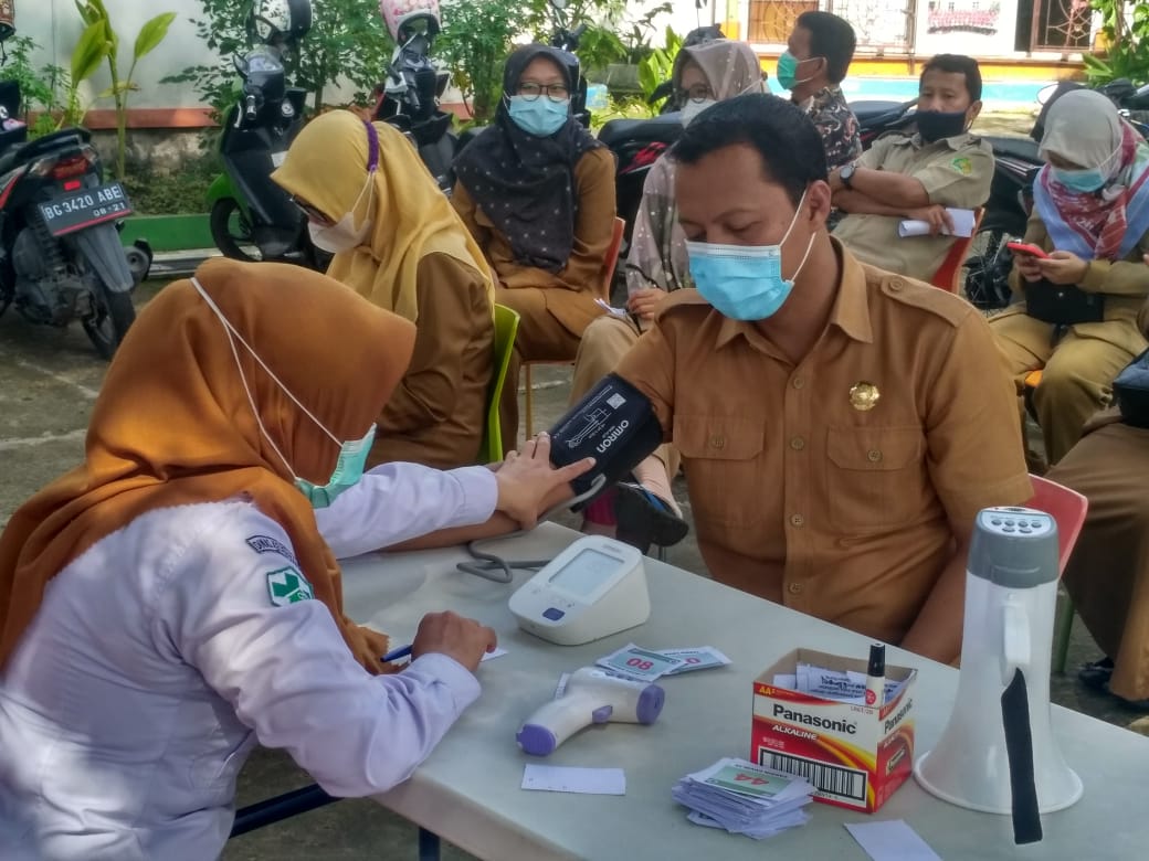 Hari Pertama Kerja, Pegawai BDK Palembang Ikuti Vaksinasi Tahap Kedua